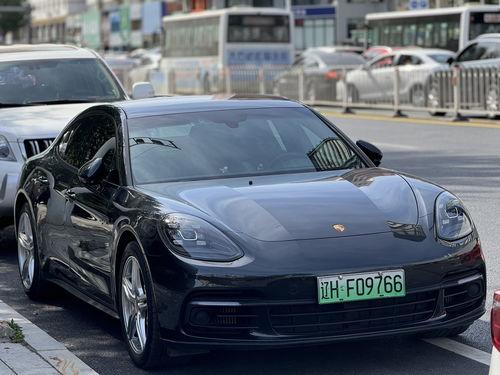 帕拉梅拉头条,揭秘科技巨头最新动态与行业趋势