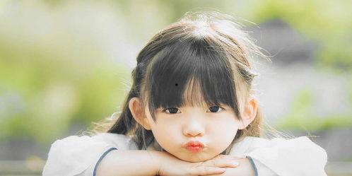 小女孩新角色爆料图片视频,小女孩惊艳亮相，神秘背景引热议